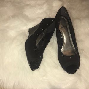 Black and Silver Wedges